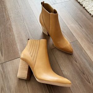 NEW Marc Fisher Alva Pointed Toe Ankle Booties